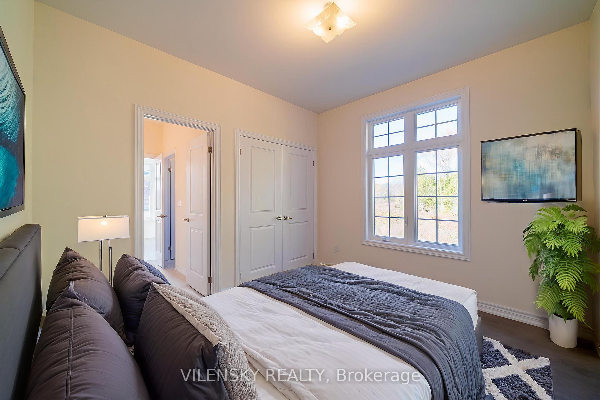 11 East Vista Terrace