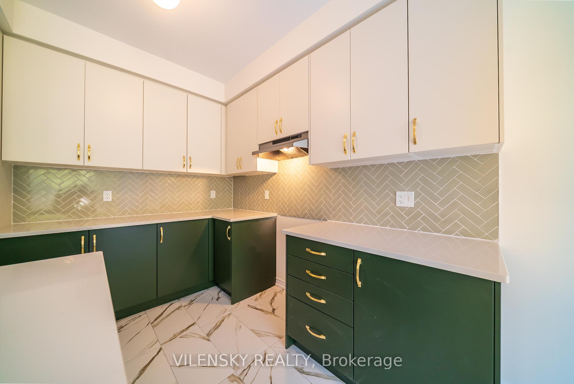 11 East Vista Terrace