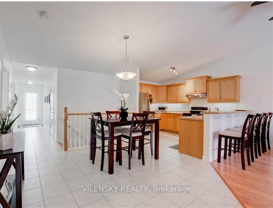 572 Thistlewood Drive 7