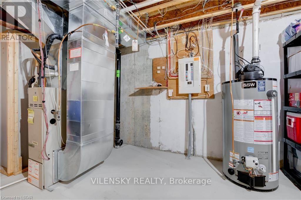 572 Thistlewood Drive 7