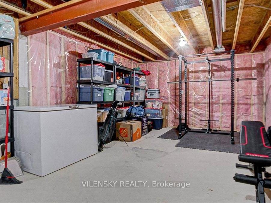 572 Thistlewood Drive 7