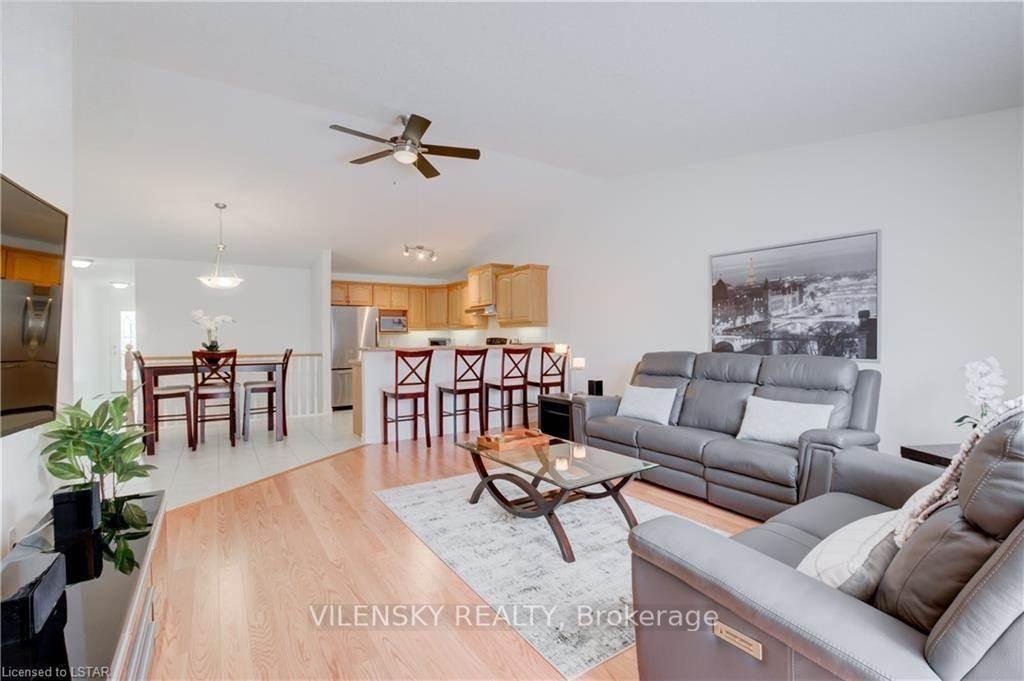 572 Thistlewood Drive 7