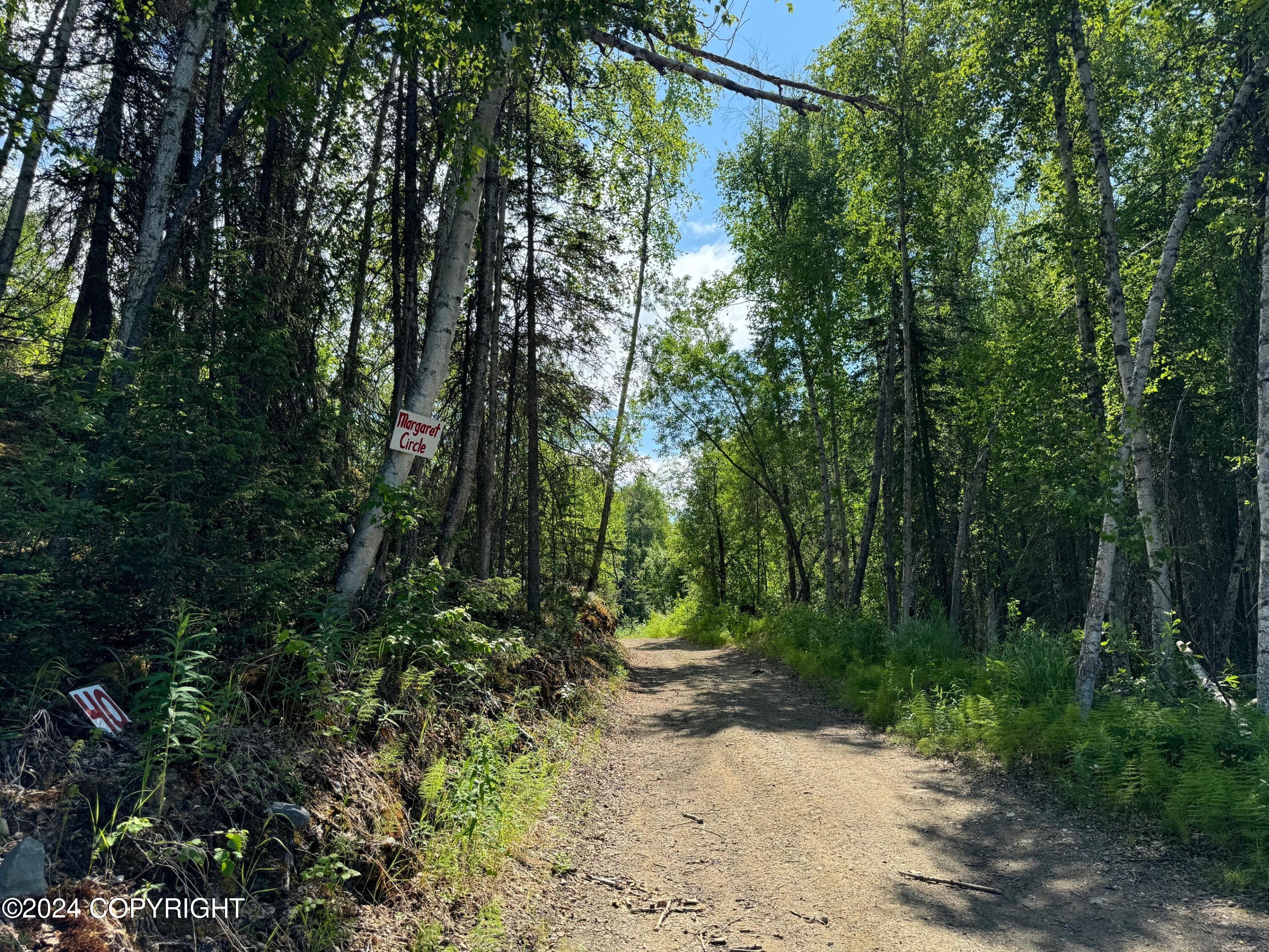 B005 Private Road