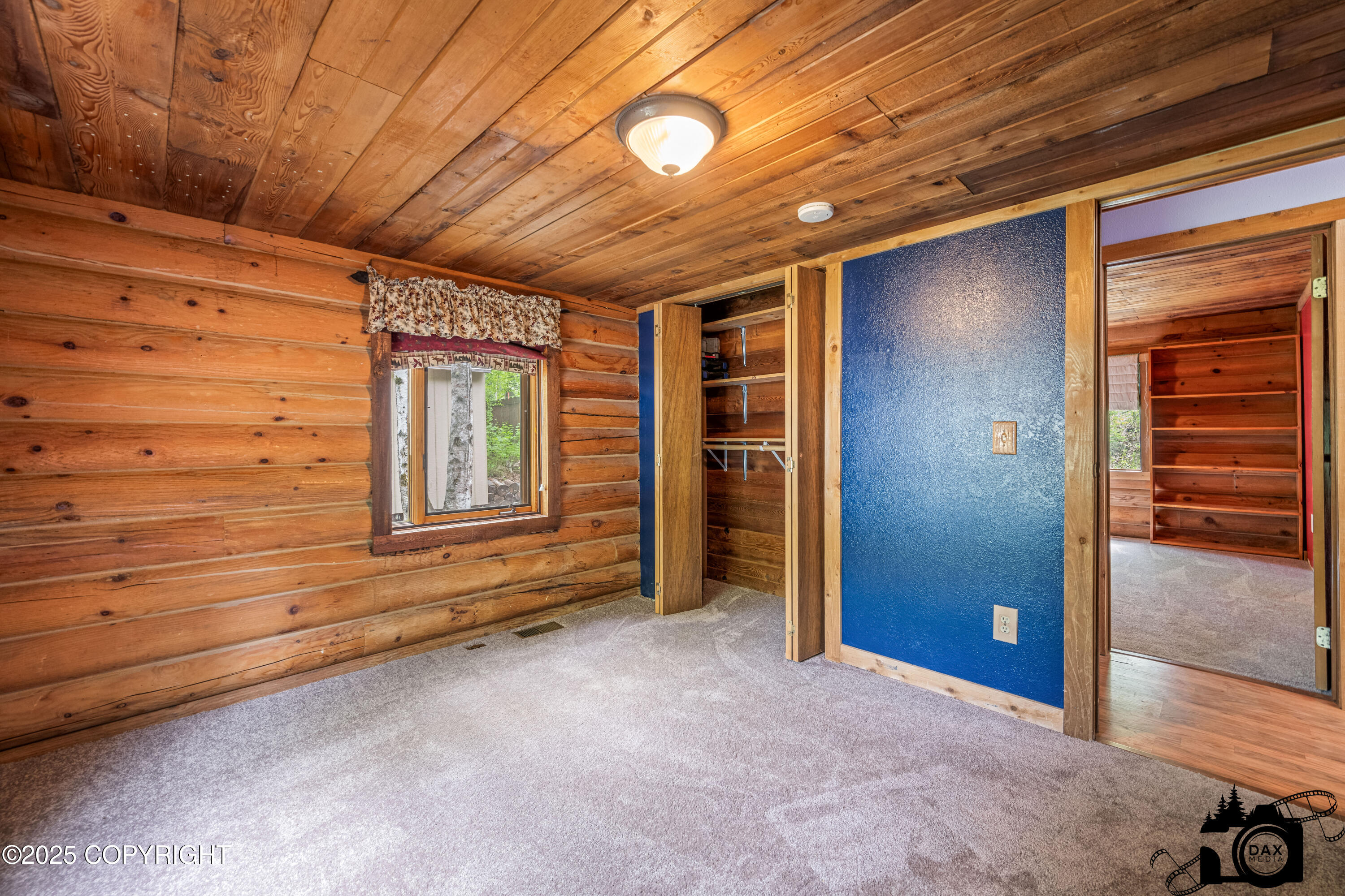 601 W Gail Drive