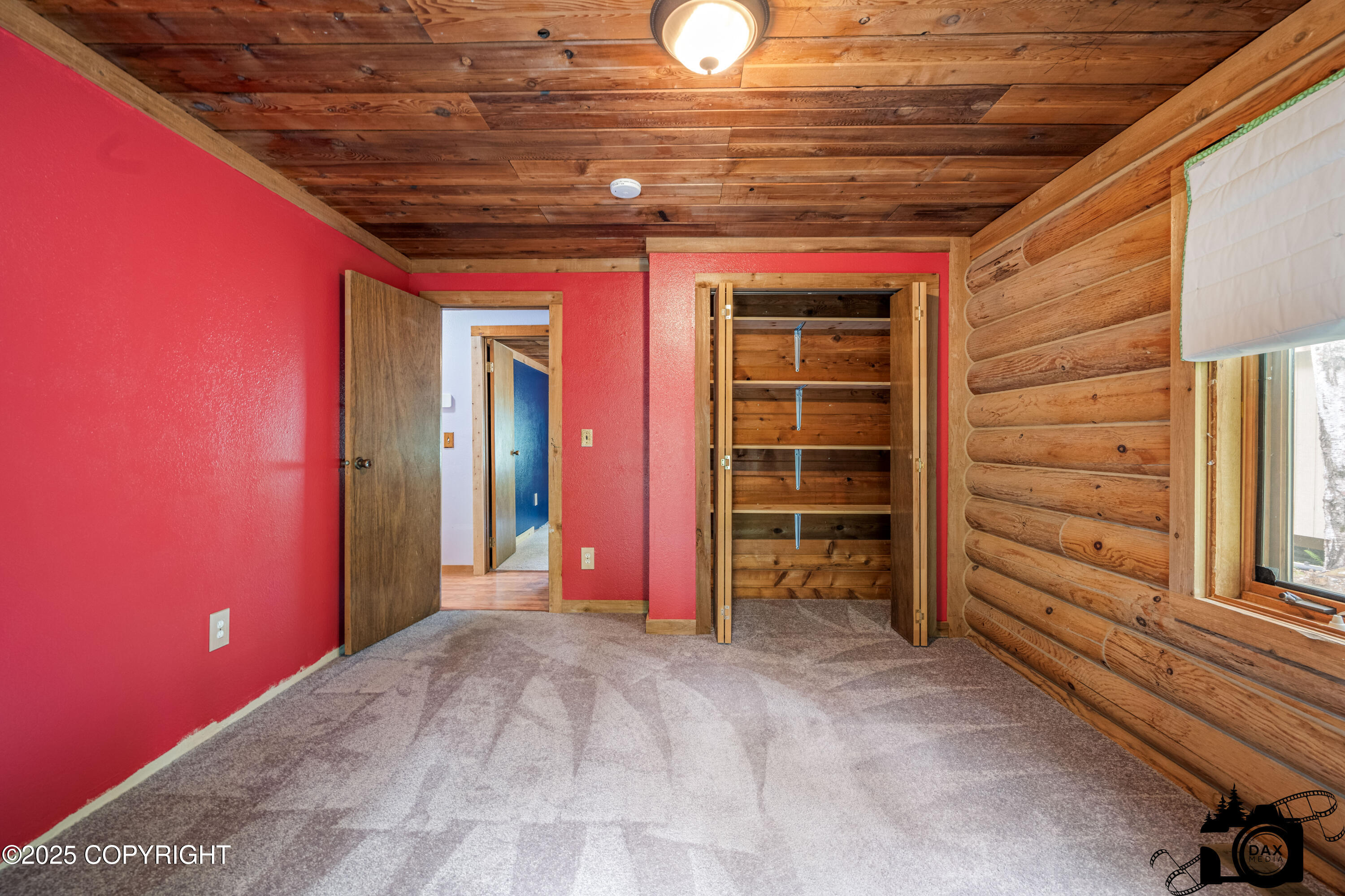 601 W Gail Drive