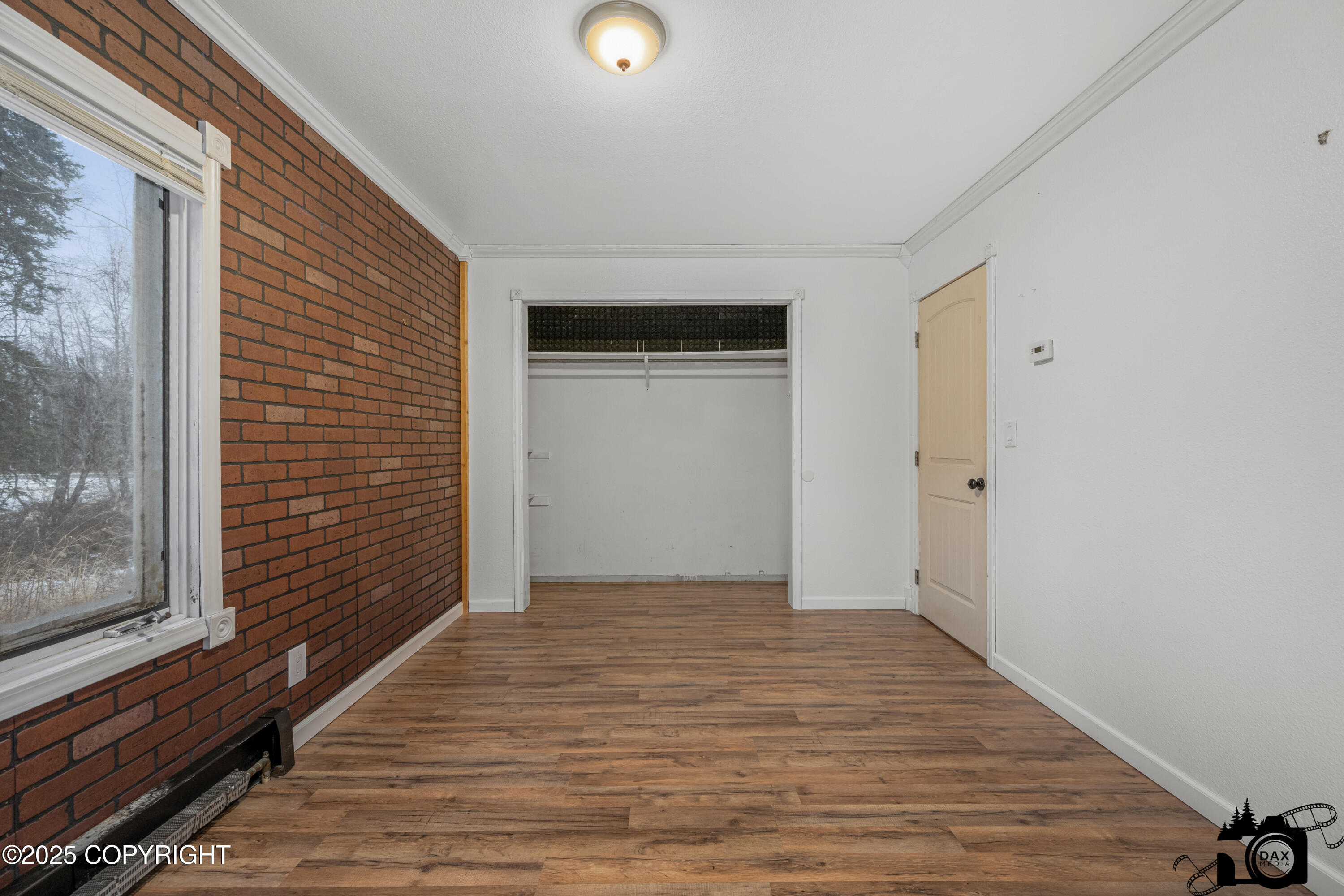1300 Bodenburg Loop