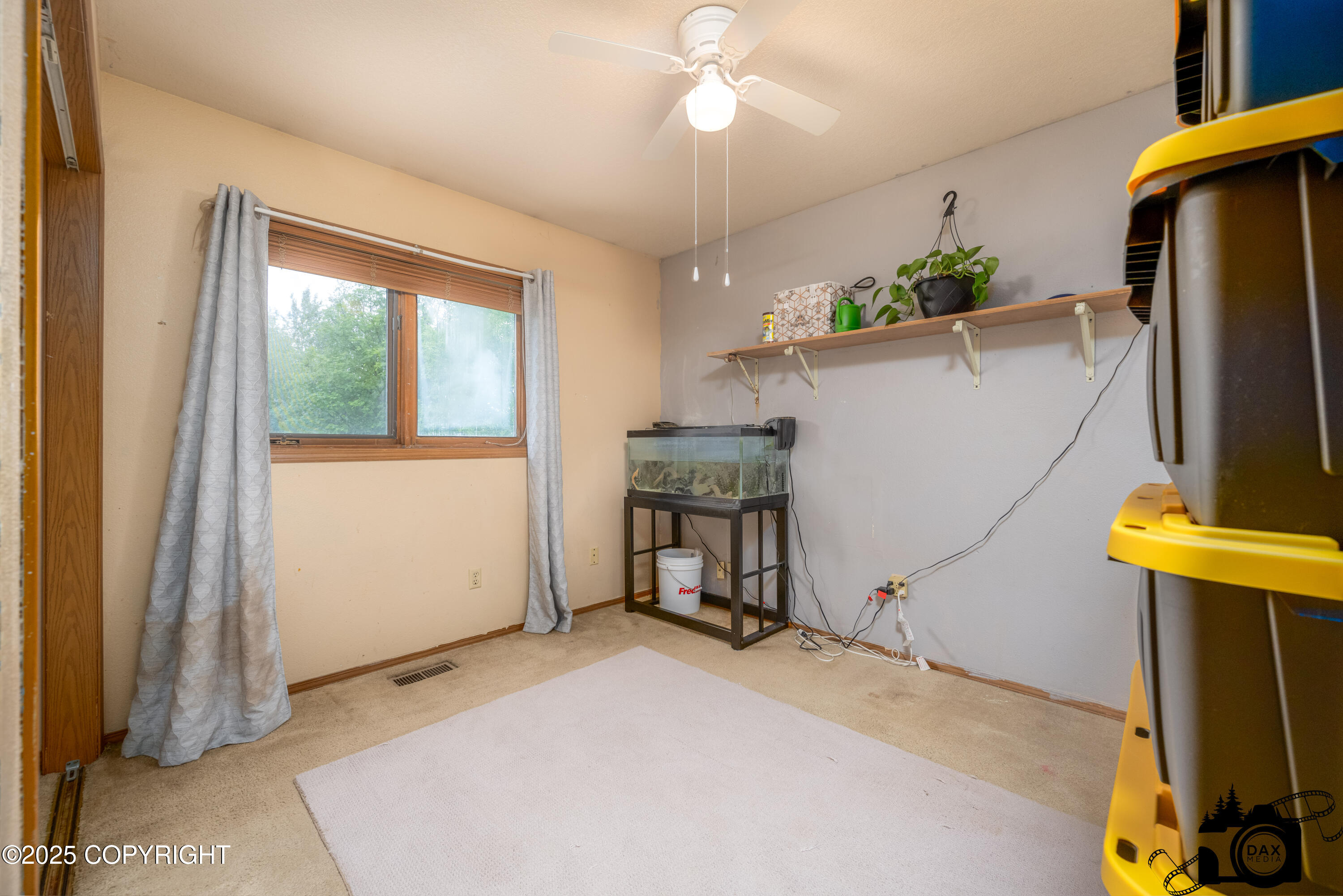 2100 N Palomino Lane