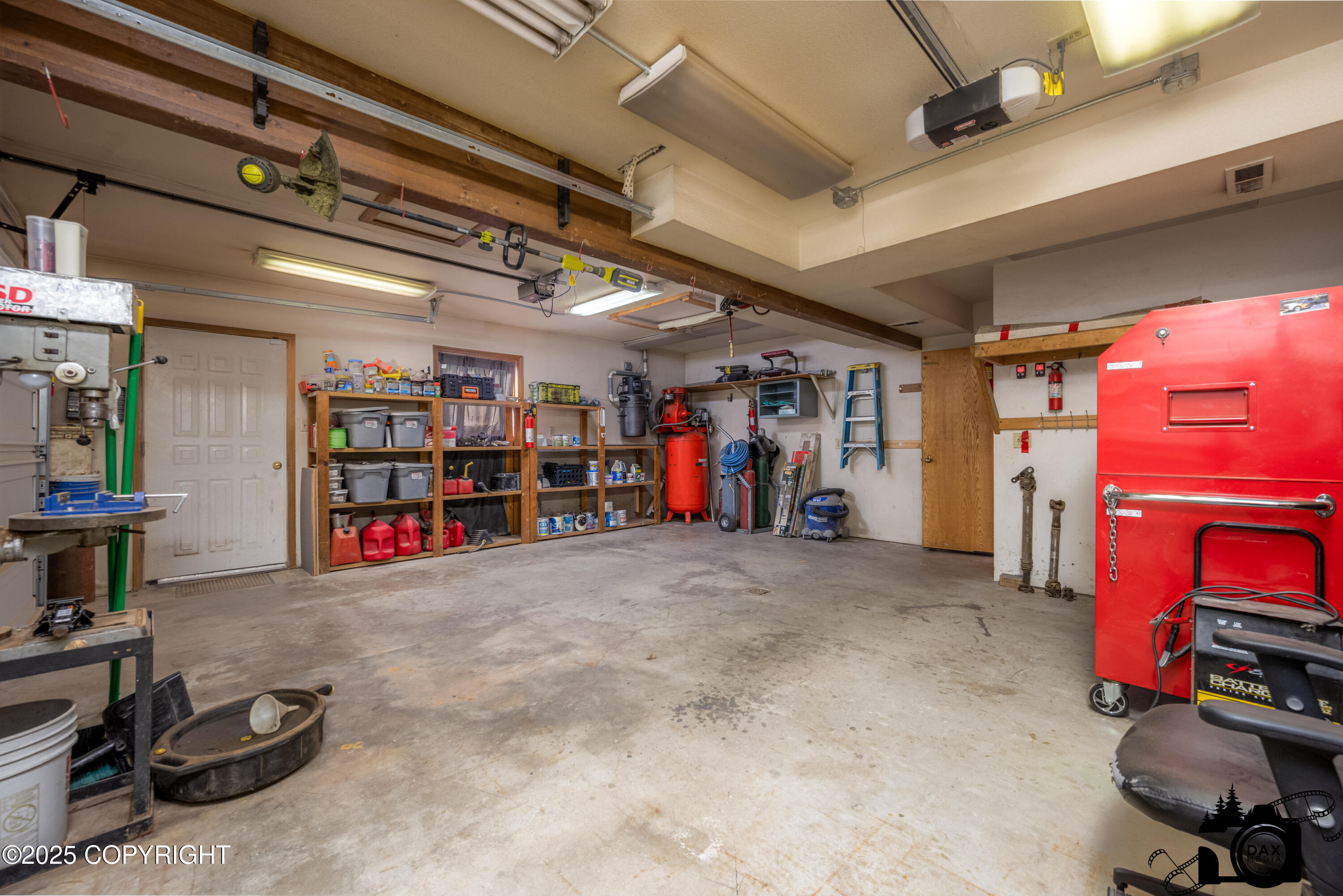 2100 N Palomino Lane