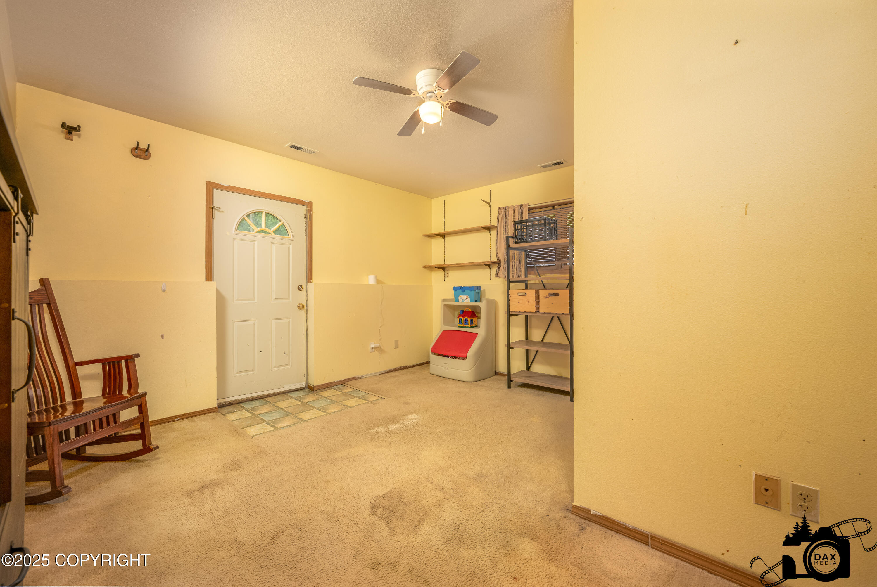 2100 N Palomino Lane