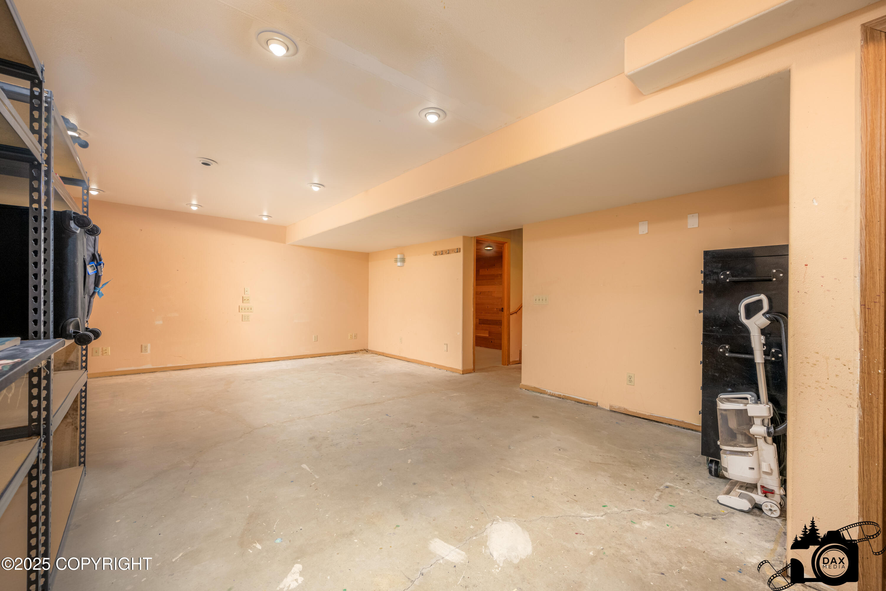 2100 N Palomino Lane