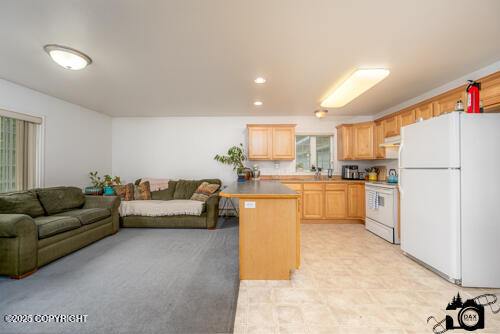 500 W Roy Road