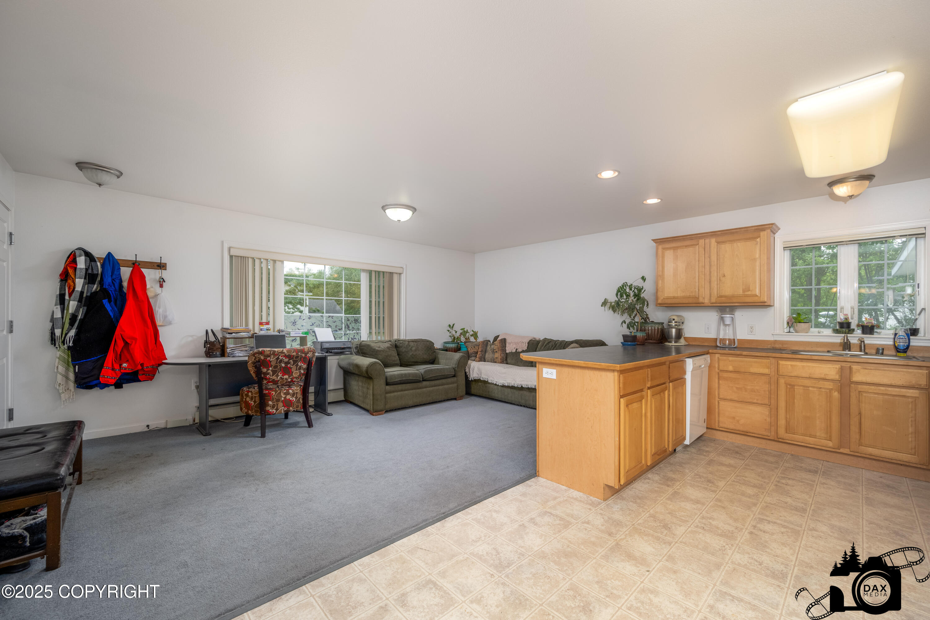 500 W Roy Road
