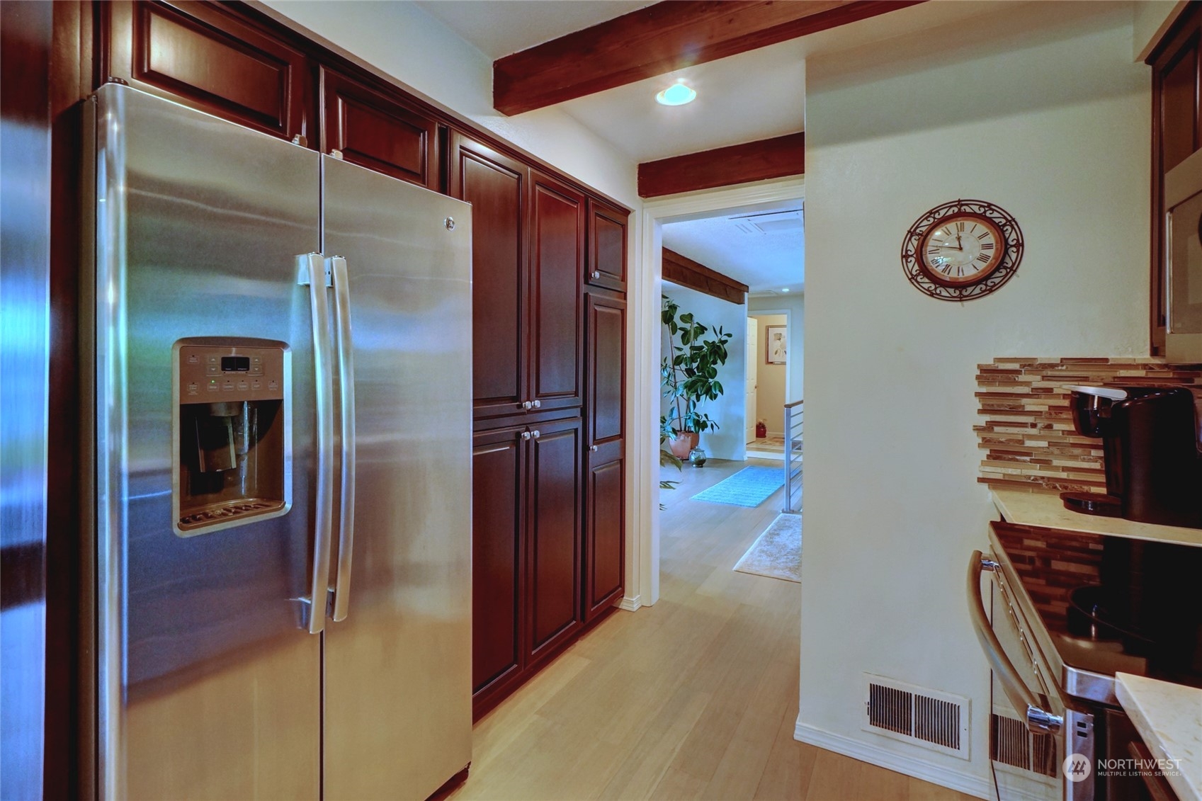 6805 120th Street NW