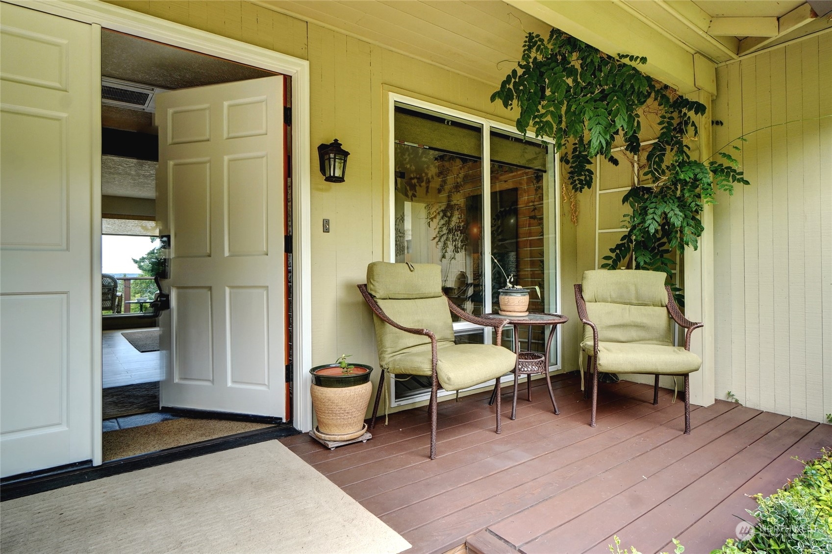 6805 120th Street NW