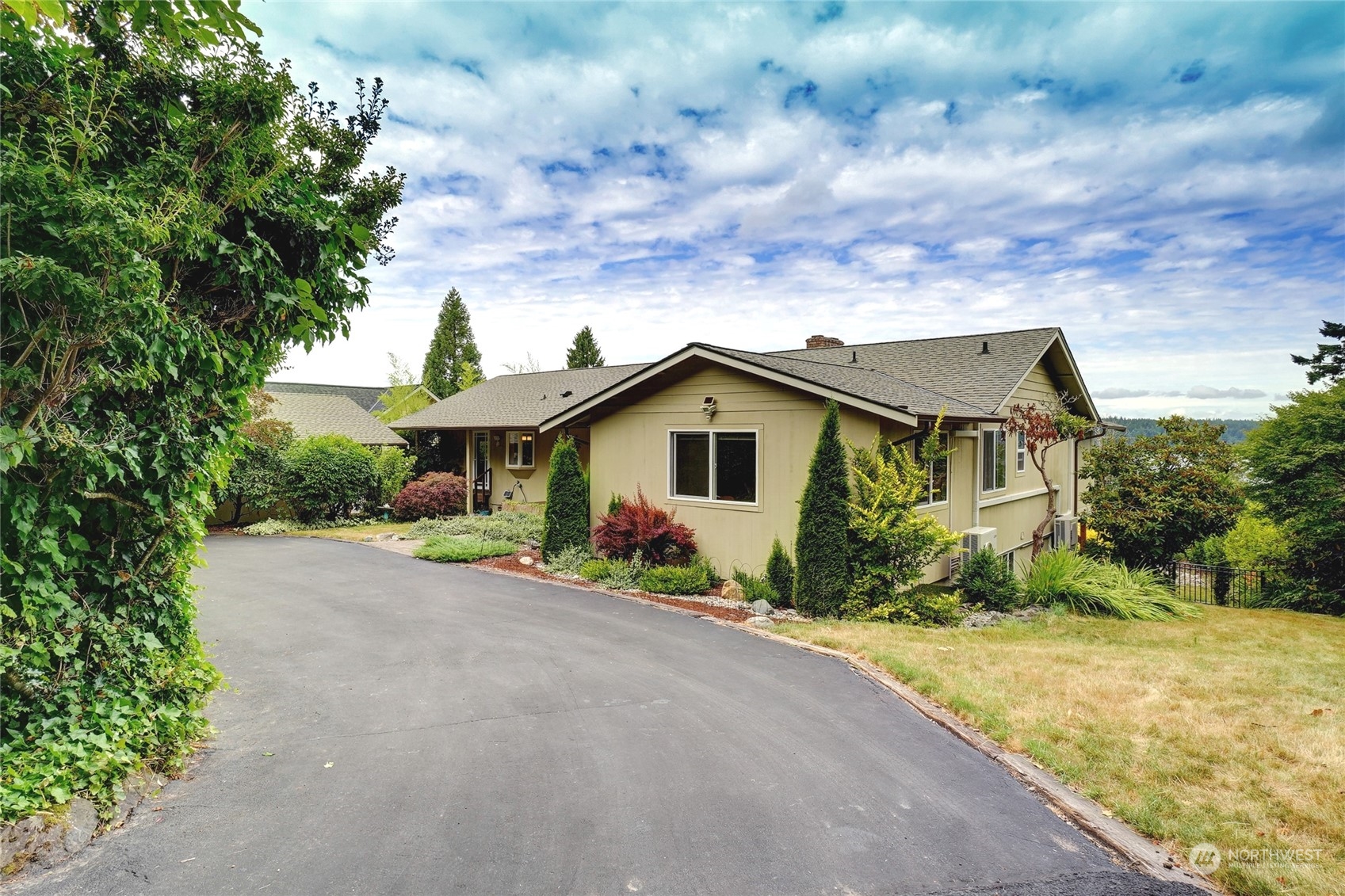 6805 120th Street NW