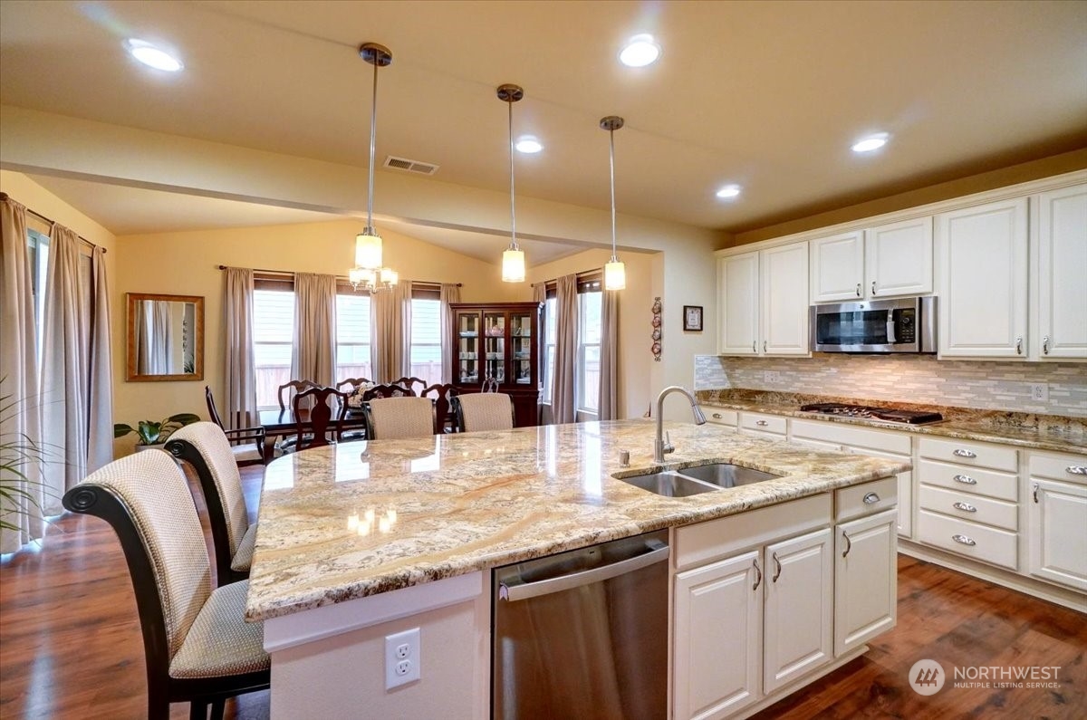 2245 Olivia Street SE