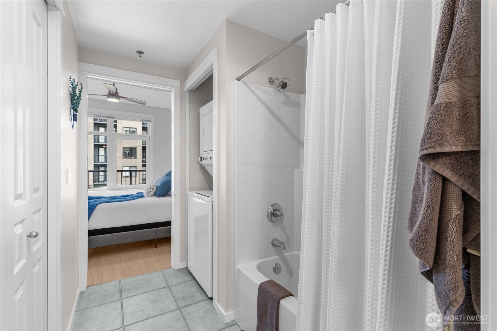 2801 1st Avenue Unit: 807