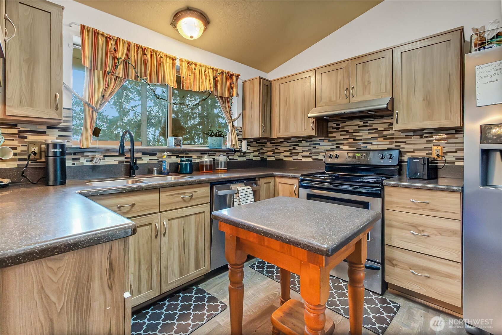 9520 175th Street Ct E