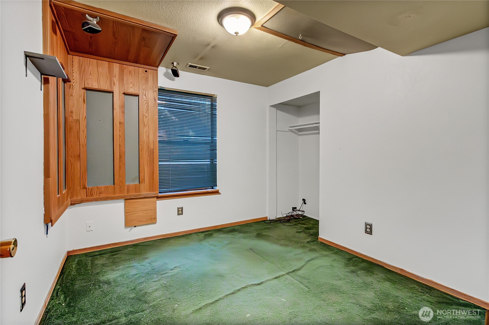 9520 175th Street Ct E