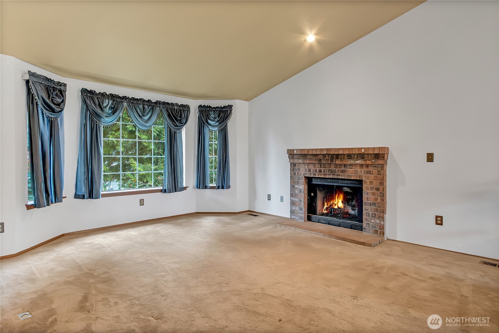 9520 175th Street Ct E