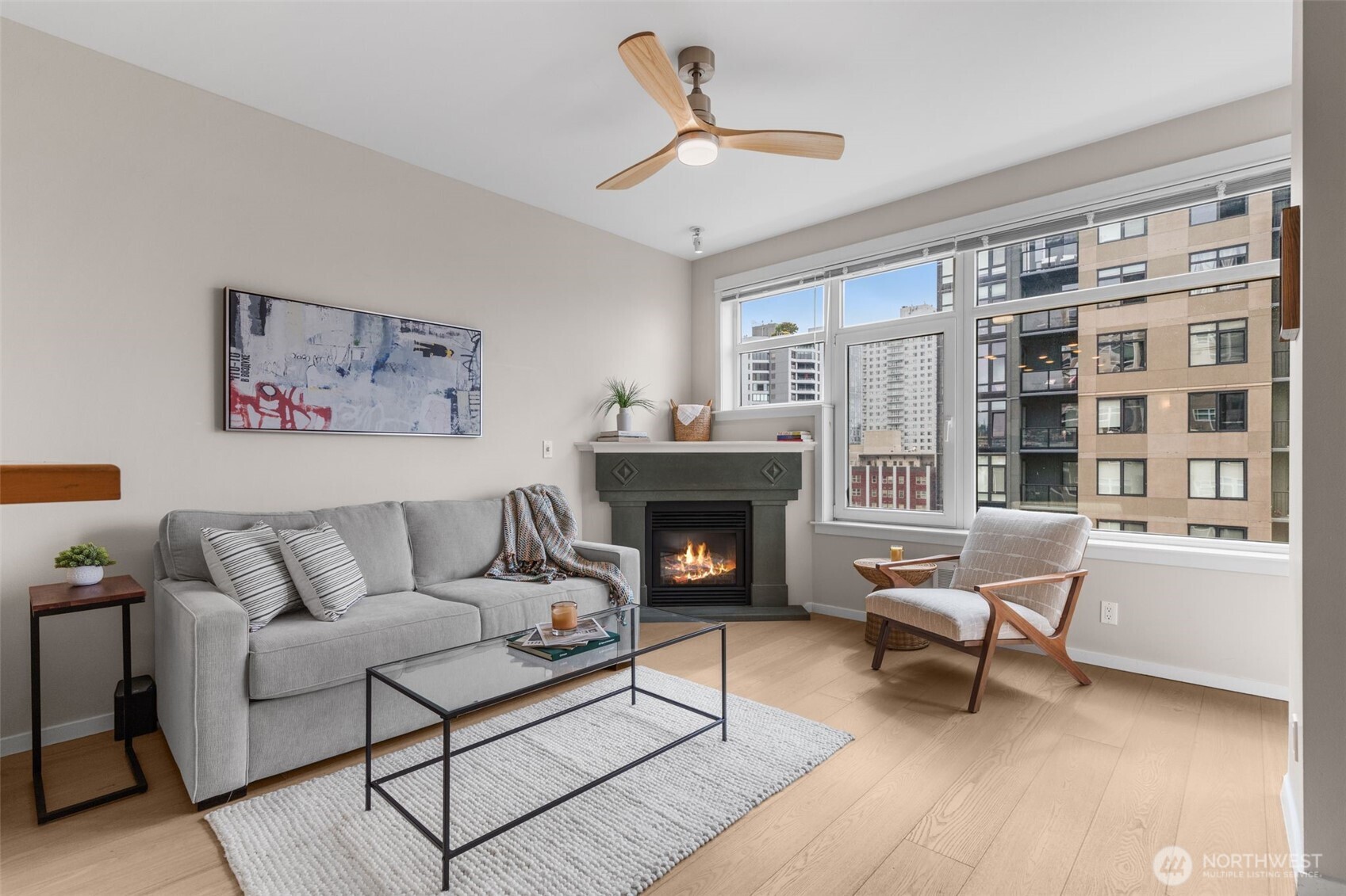 2801 1st Avenue Unit: 807
