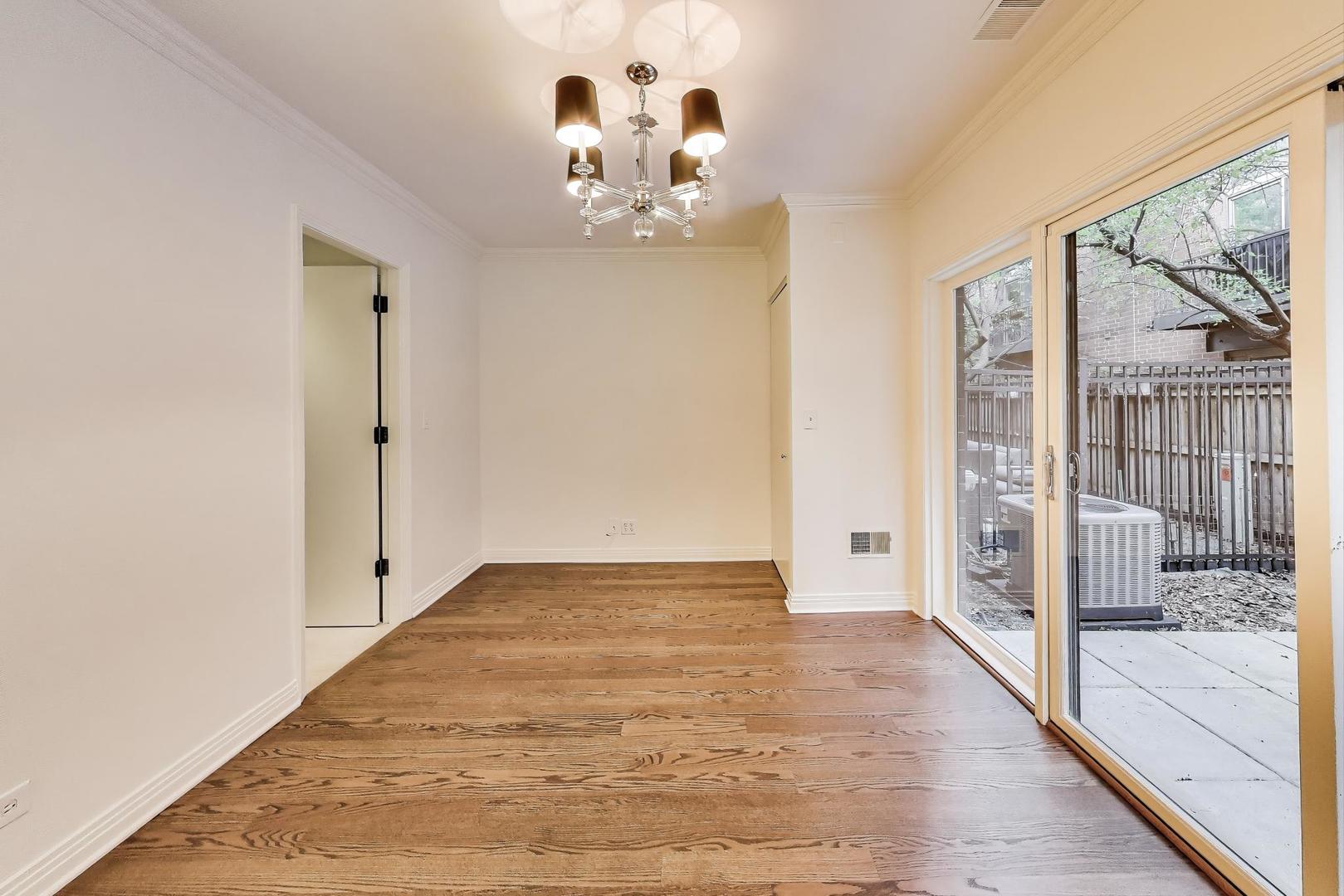 310 N Clinton Street Unit: H
