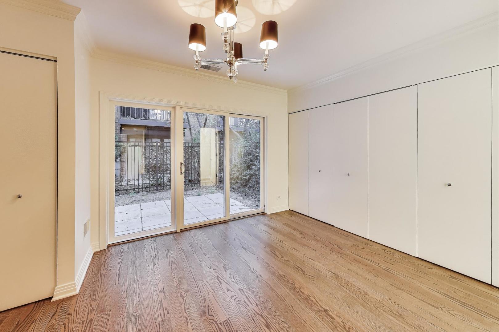 310 N Clinton Street Unit: H