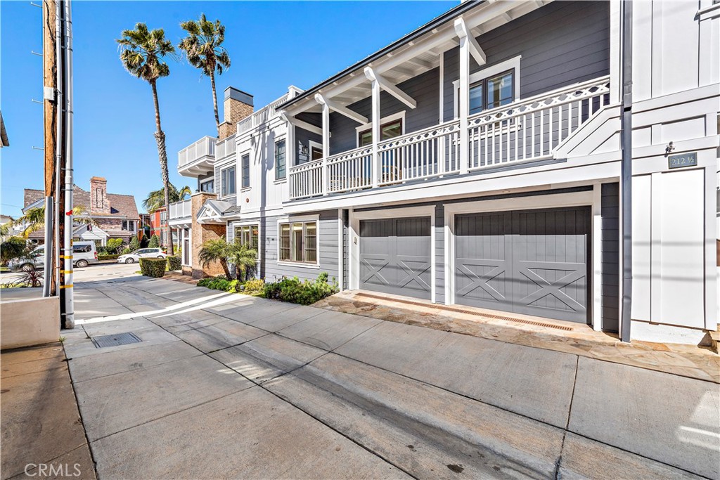212 Marguerite Avenue