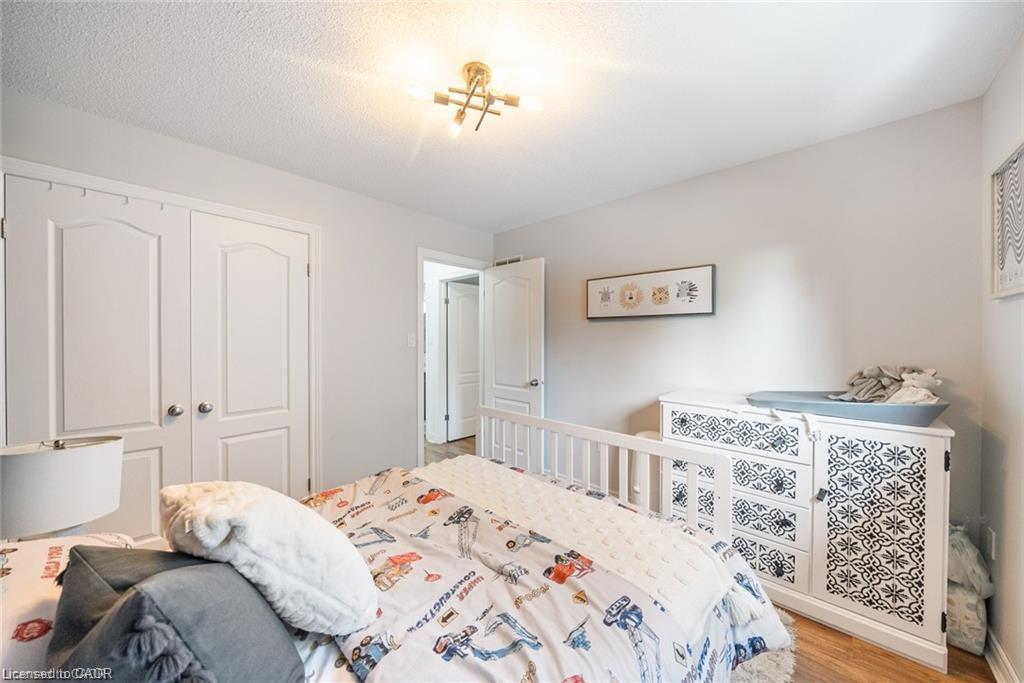 4-10 Liddycoat Lane Unit: 4