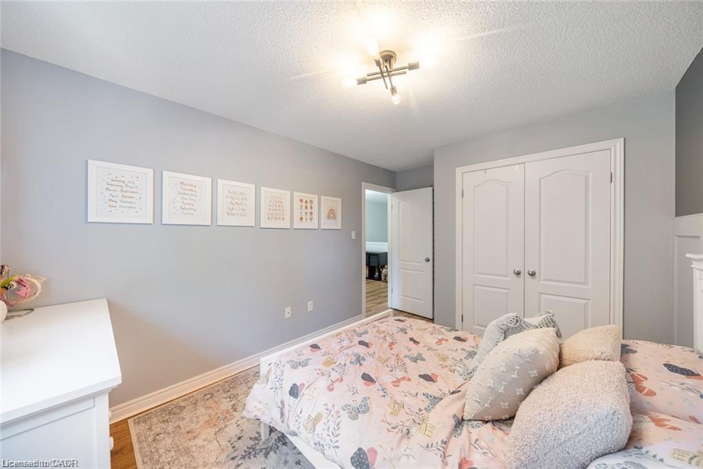 4-10 Liddycoat Lane Unit: 4