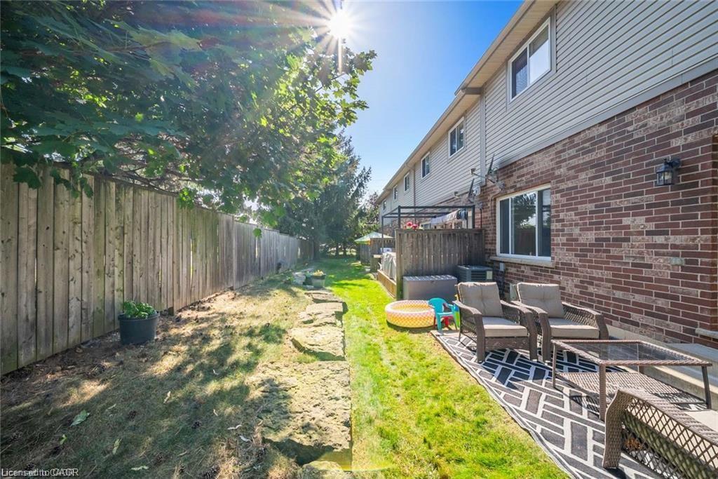 4-10 Liddycoat Lane Unit: 4