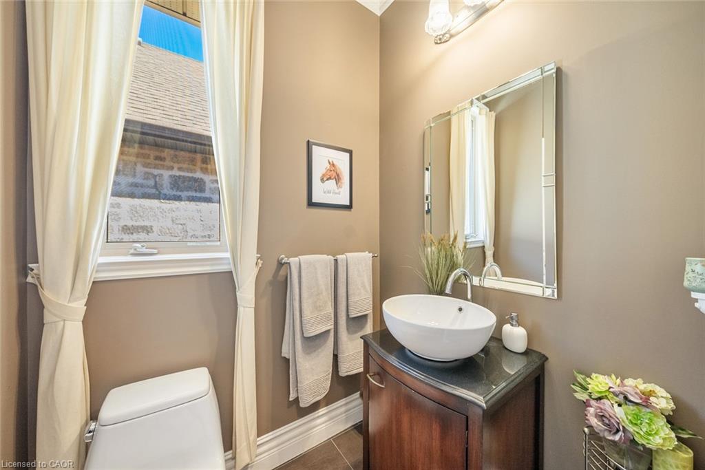 27-80 New Lakeshore Road Unit: 27