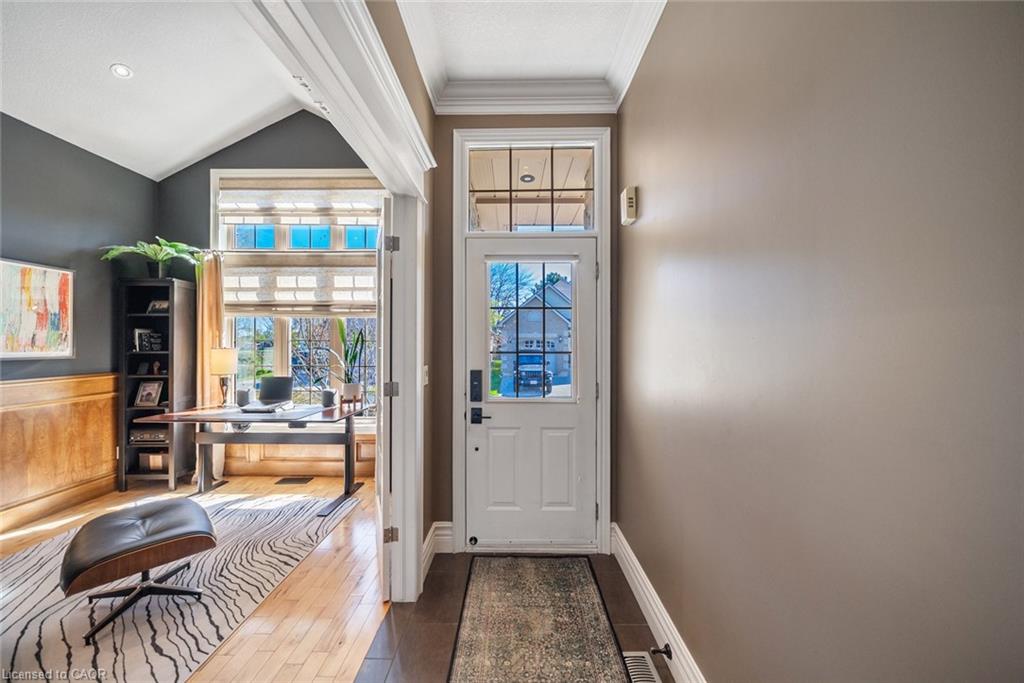 27-80 New Lakeshore Road Unit: 27