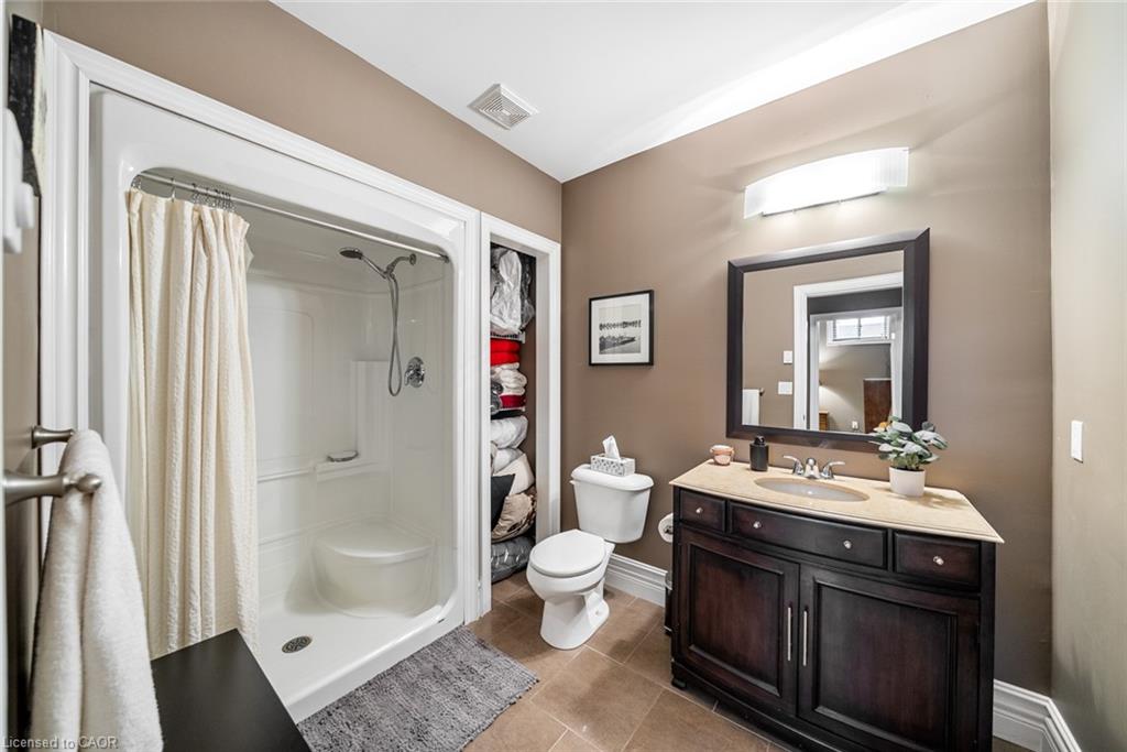 27-80 New Lakeshore Road Unit: 27