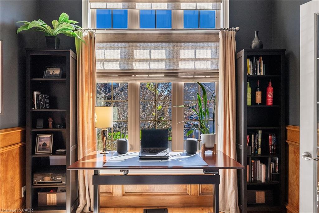 27-80 New Lakeshore Road Unit: 27
