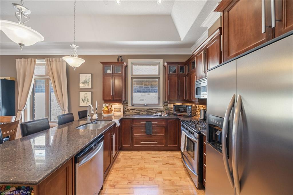 27-80 New Lakeshore Road Unit: 27