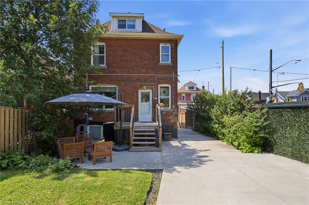 30 Lottridge Street