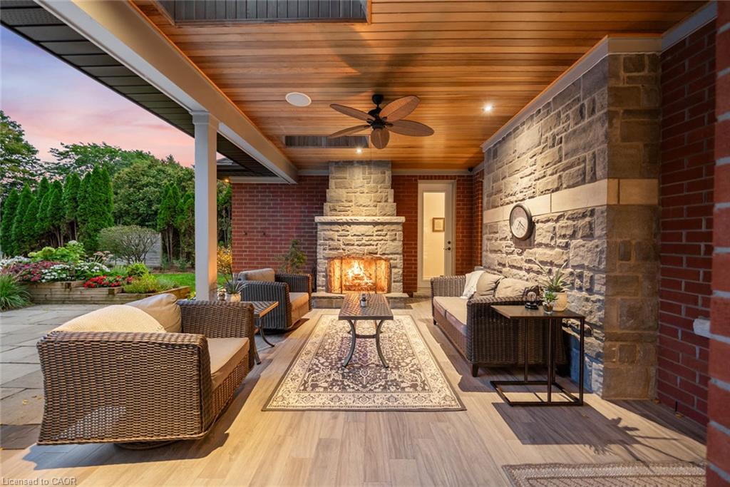789 Sunset Road