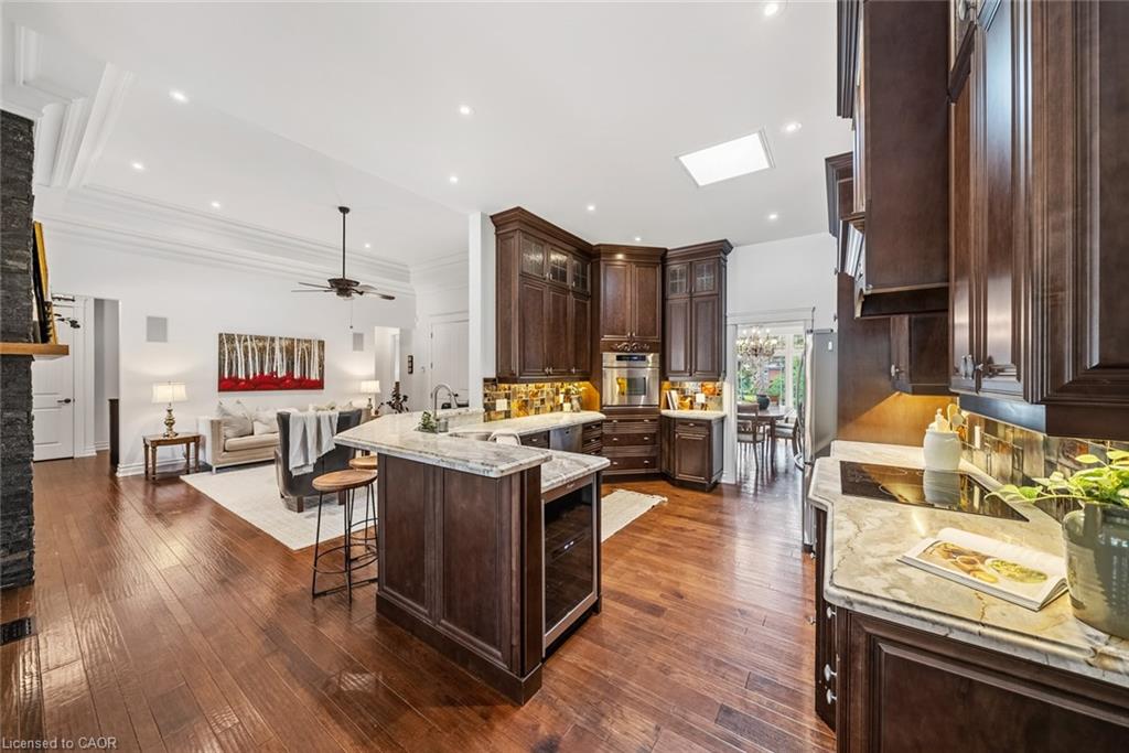 789 Sunset Road