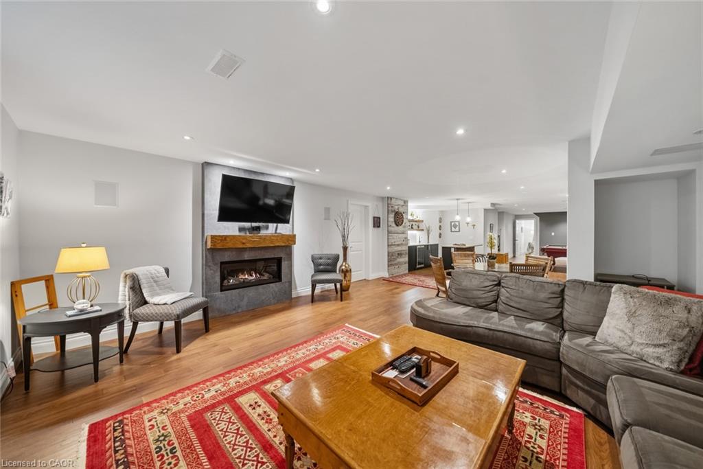 789 Sunset Road