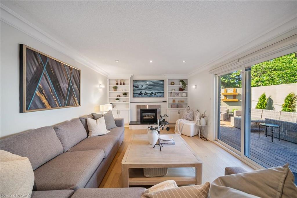 134 Fairwood Place W