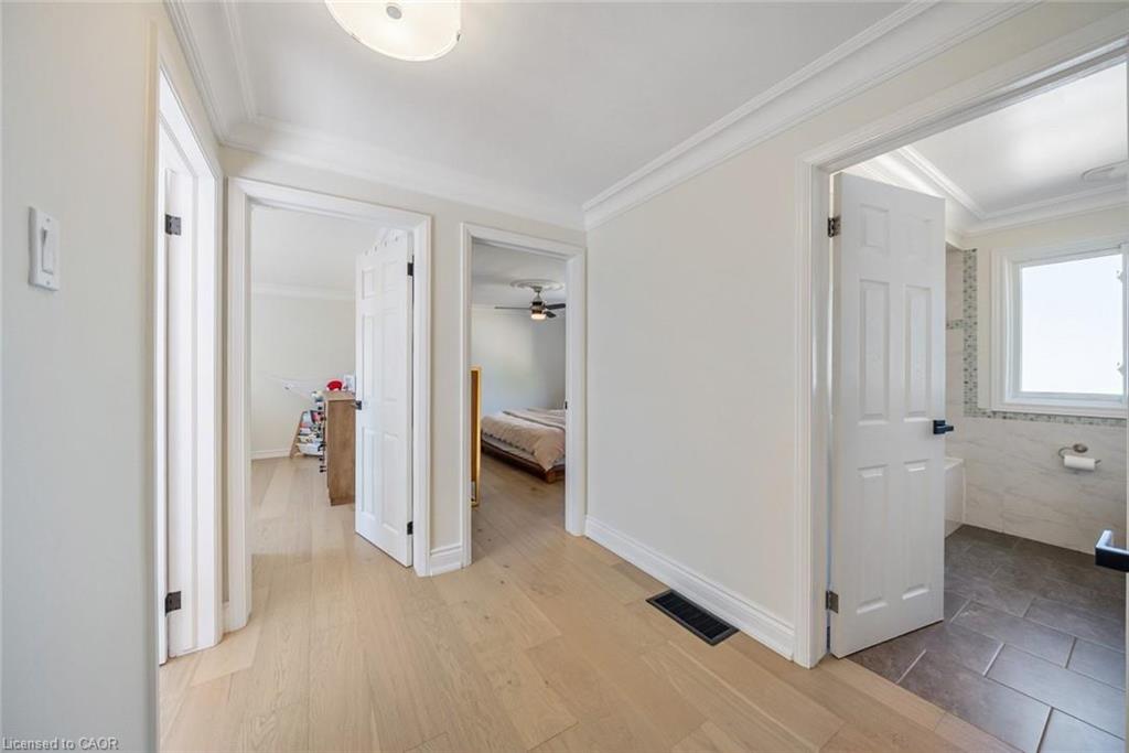 134 Fairwood Place W