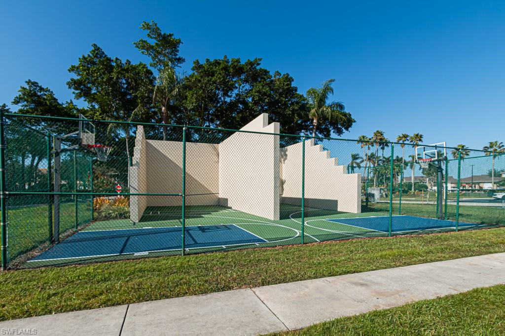9247 Coral Isle WAY