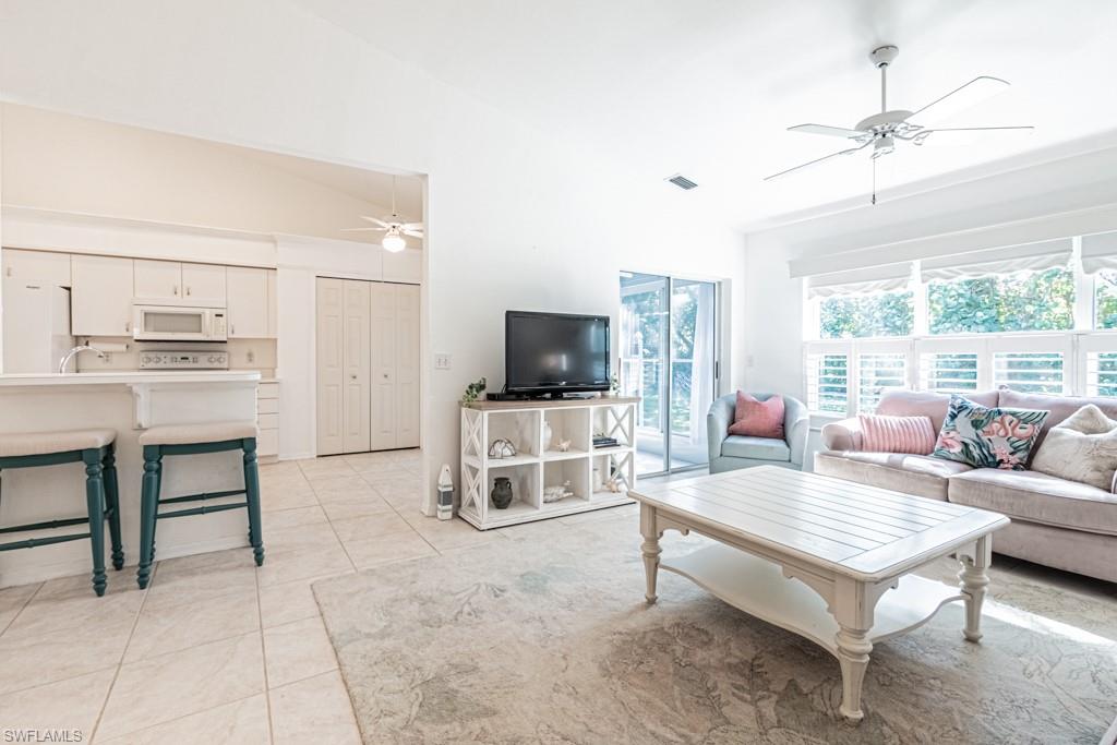 9247 Coral Isle WAY