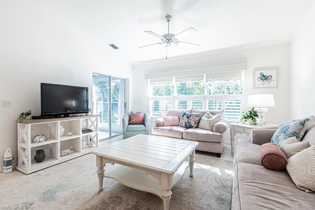 9247 Coral Isle WAY