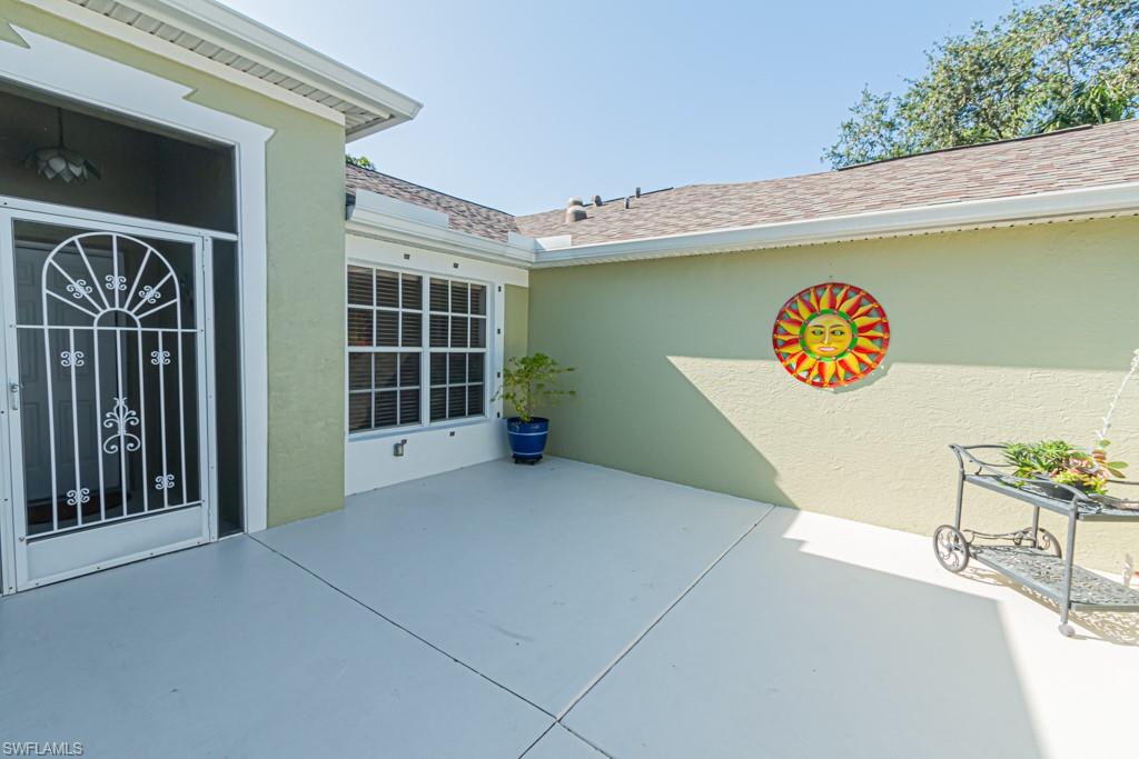 9247 Coral Isle WAY