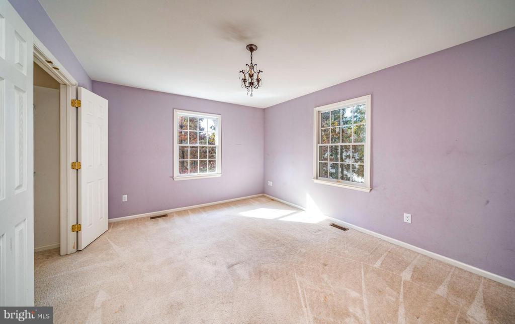 26 Hartford Dr