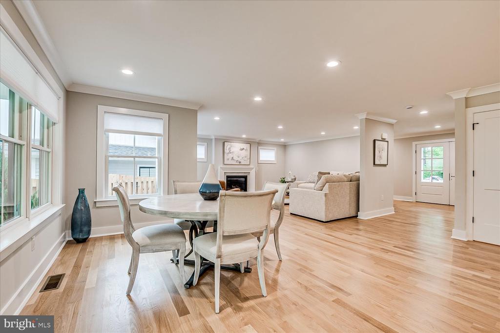 569 RIVERSIDE DRIVE
