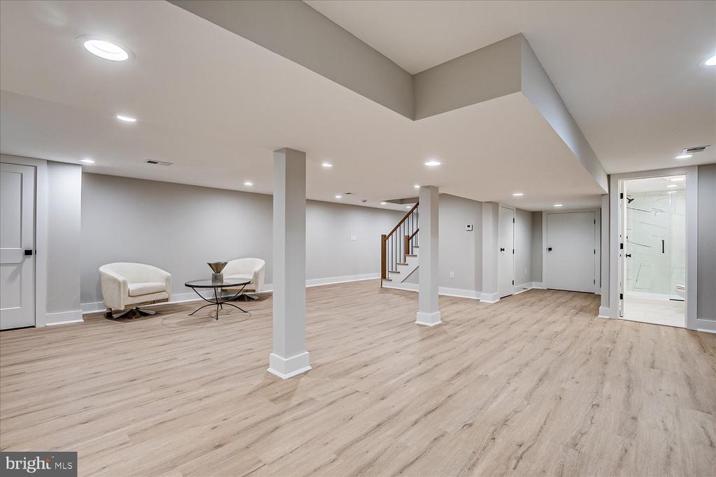 569 RIVERSIDE DRIVE