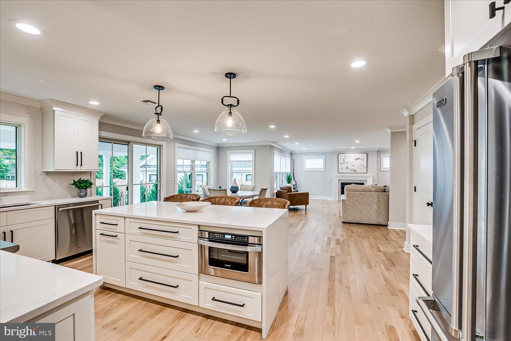 569 RIVERSIDE DRIVE